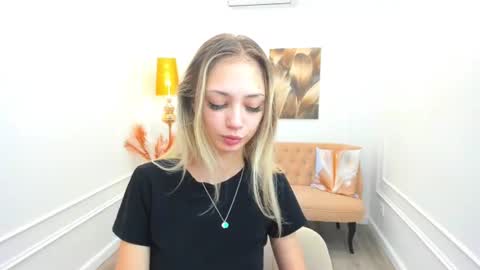 Emily online show from July 5, 7:54 pm