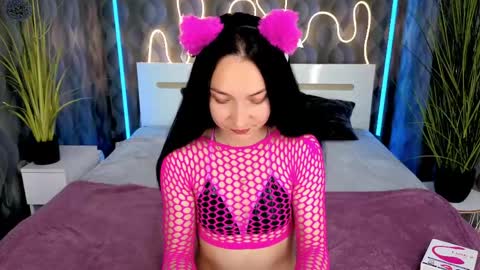 emilygreyy__ online show from April 23, 6:10 pm