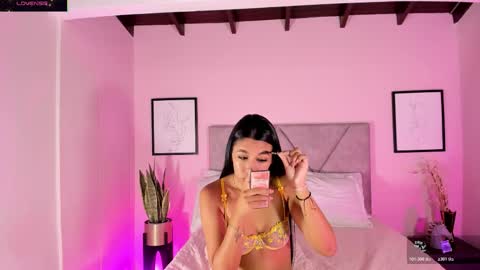 Emily online show from November 26, 10:27 am