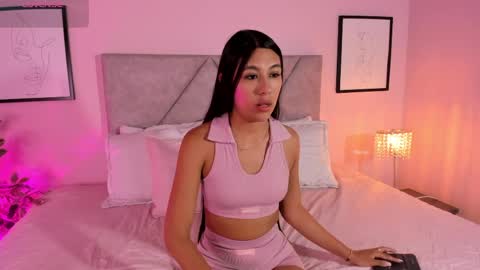 Emily online show from March 30, 1:34 pm