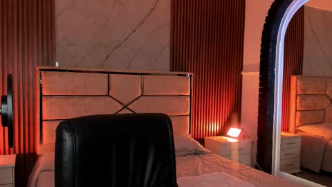 Snapshot of emilyhendrix_ chatting on January 10, 7:59 pm Emily Hendrix online show from January 10, 7:59 pm