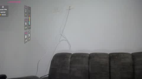 Emilyhines online show from March 30, 11:06 pm