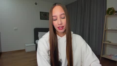 Alina online show from December 3, 6:38 pm