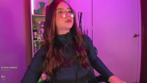 Snapshot of emilykarterr chatting on December 27, 4:10 pm VALEEEN online show from December 27, 4:10 pm