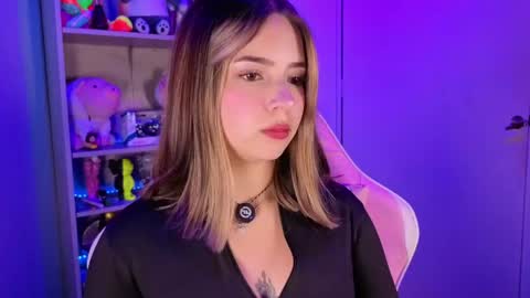 VALEEEN online show from May 9, 3:28 pm