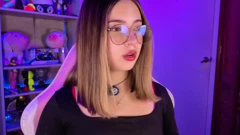 VALEEEN online show from May 14, 2:46 pm
