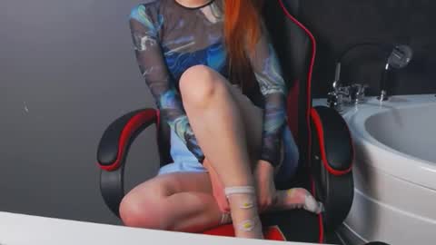 EmilyKents online show from December 15, 1:57 am
