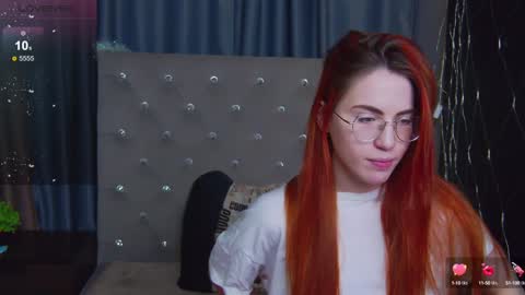 EmilyKents online show from January 12, 1:32 am