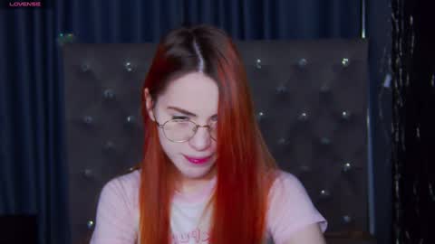 EmilyKents online show from February 9, 1:33 am