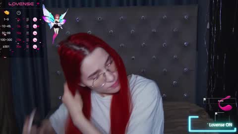 EmilyKents online show from October 14, 1:28 am