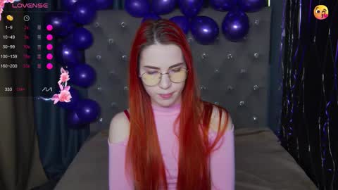 EmilyKents online show from November 17, 2:06 am