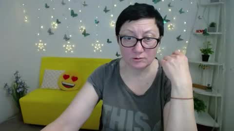 Emily online show from March 18, 6:55 pm