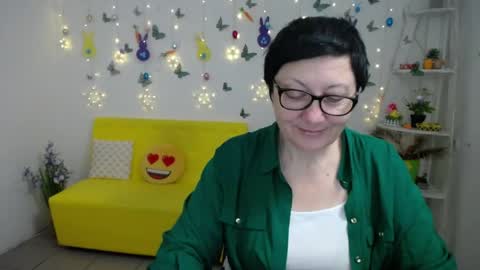 Emily online show from April 9, 6:13 am