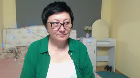 Emily online show from May 4, 6:04 pm
