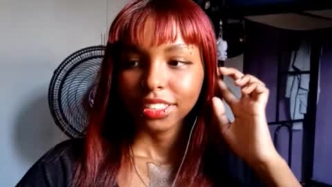 Snapshot of emilylivos chatting on March 6, 6:04 pm Emily Livos online show from March 6, 6:04 pm