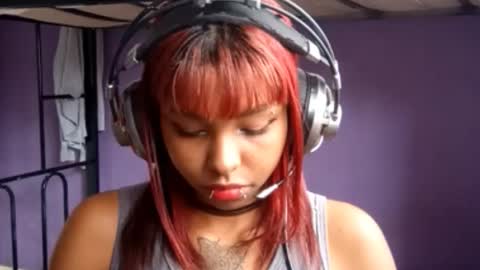 Snapshot of emilylivos chatting on March 20, 3:28 pm Emily Livos online show from March 20, 3:28 pm