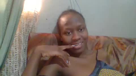 Snapshot of emilyposha chatting on January 2, 6:40 am Emilly online show from January 2, 6:40 am