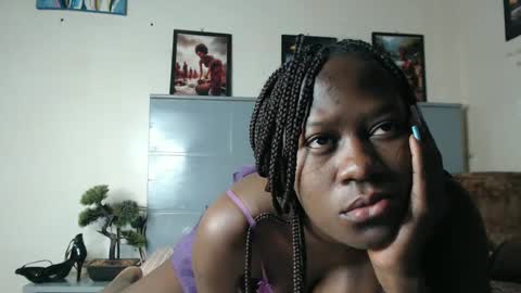 Snapshot of emilyposha chatting on January 6, 11:31 pm Emilly online show from January 6, 11:31 pm