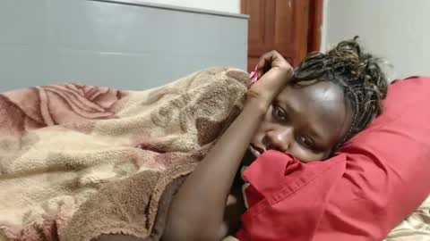 Emilly online show from November 1, 1:18 am