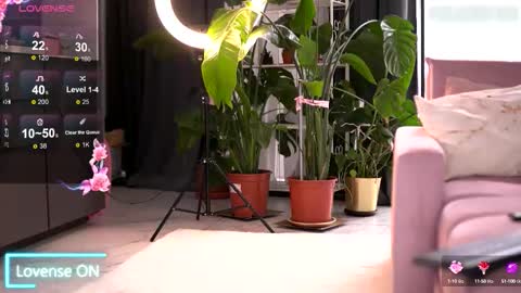 Emily online show from October 4, 6:22 am