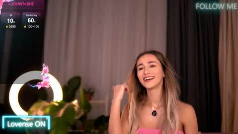 Emily online show from October 15, 4:01 am