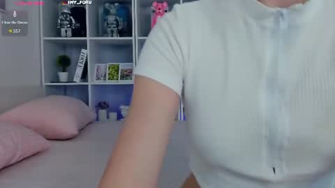Hey i am  Emily     am -  pm online show from August 2, 5:11 pm