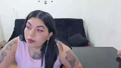 emily  friends online show from May 11, 6:05 pm