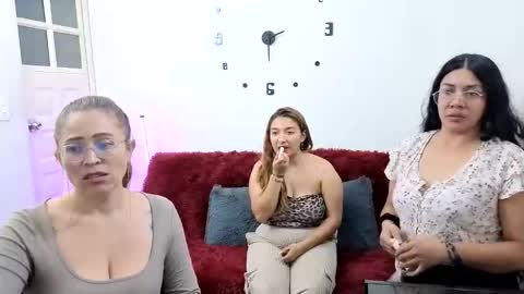 emily  friends online show from June 9, 9:15 pm