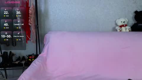 Snapshot of emilyrobbie chatting on February 23, 4:46 pm Emily Robbie online show from February 23, 4:46 pm