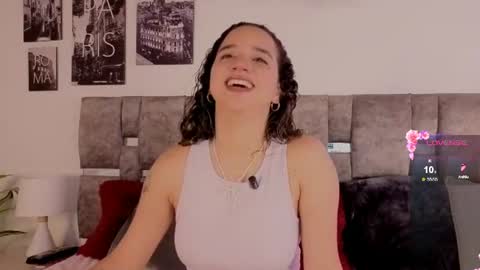 Snapshot of emilyrousex chatting on August 1, 2:16 pm emilyrousex online show from August 1, 2:16 pm
