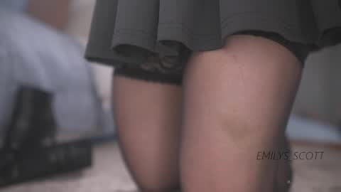 Emy  online show from May 18, 2:01 pm
