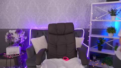  MY NAME IS Emily WELCOME EVERYONE I WILL BE HAPPY TO GIVE YOU WHAT YOU HAVE DREAMED OF FOR SO LONG online show from November 21, 8:13 am