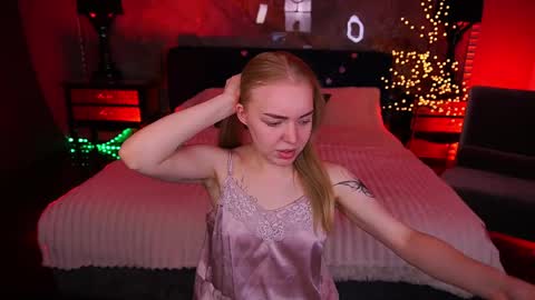  MY NAME IS Emily WELCOME EVERYONE I WILL BE HAPPY TO GIVE YOU WHAT YOU HAVE DREAMED OF FOR SO LONG online show from May 8, 7:25 am