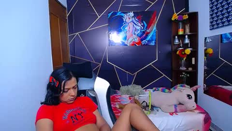 Snapshot of emilytssweet chatting on September 23, 5:49 pm Emily online show from September 23, 5:49 pm