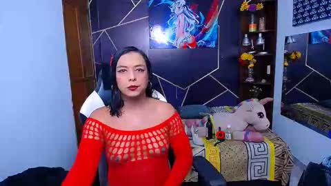 Snapshot of emilytssweet chatting on October 17, 7:38 pm Emily online show from October 17, 7:38 pm