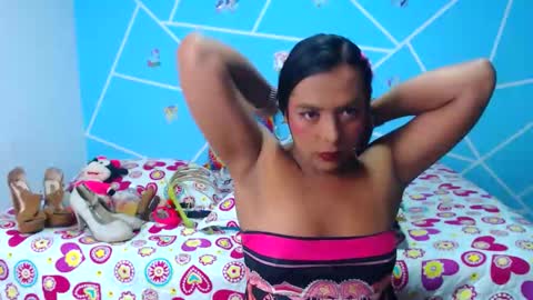 Snapshot of emilytssweet chatting on October 22, 2:06 pm Emily online show from October 22, 2:06 pm