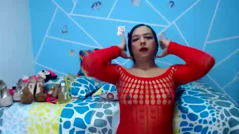 Snapshot of emilytssweet chatting on October 24, 1:29 pm Emily online show from October 24, 1:29 pm