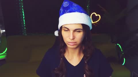 Emily online show from December 22, 7:54 am