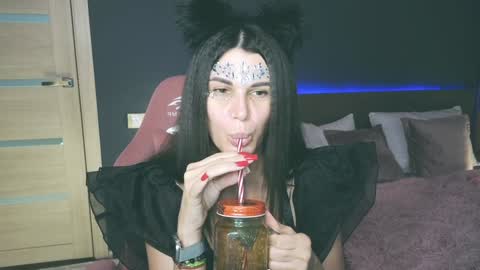 Emily online show from February 2, 11:08 am