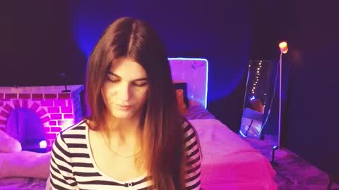 Snapshot of emilytucker chatting on February 5, 3:00 am Emily online show from February 5, 3:00 am