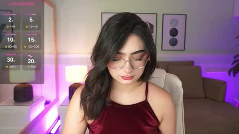 Emily Turner  online show from March 18, 7:06 pm