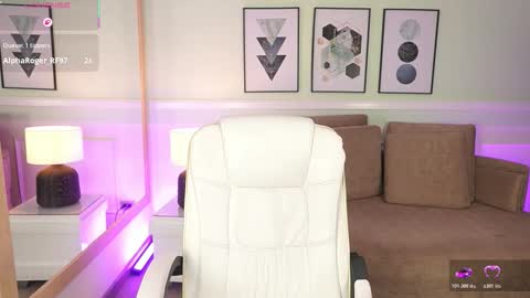 Emily Turner  online show from March 28, 7:19 am