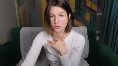 Snapshot of emilywalkers chatting on December 3, 10:17 am EmilyWalkers online show from December 3, 10:17 am