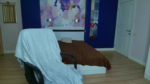 Snapshot of emilywalkers chatting on February 4, 8:38 pm EmilyWalkers online show from February 4, 8:38 pm
