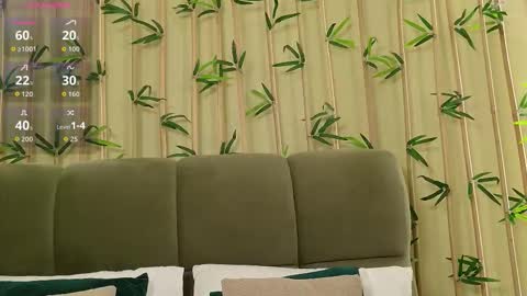 EmilyWess online show from March 29, 6:19 pm