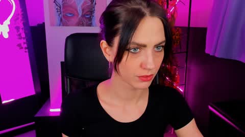 Emily online show from December 13, 11:23 am