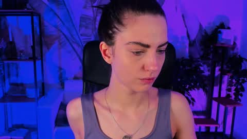 Emily online show from February 9, 9:05 am