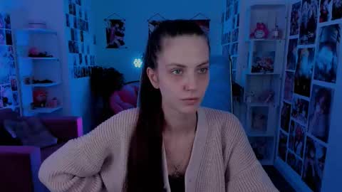 Emily online show from September 22, 8:05 am