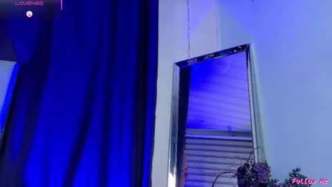 Emily  online show from April 28, 1:15 am