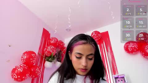 Emily Bank online show from February 20, 7:52 pm